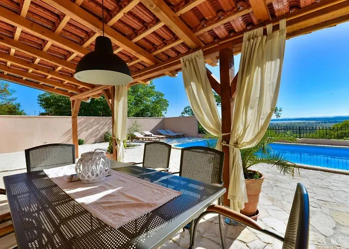 House Barba - Vrana * 파코스탄